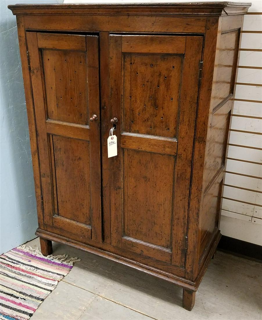 OAK 2 DOOR CABINET: OAK 2 DOOR CABINET
