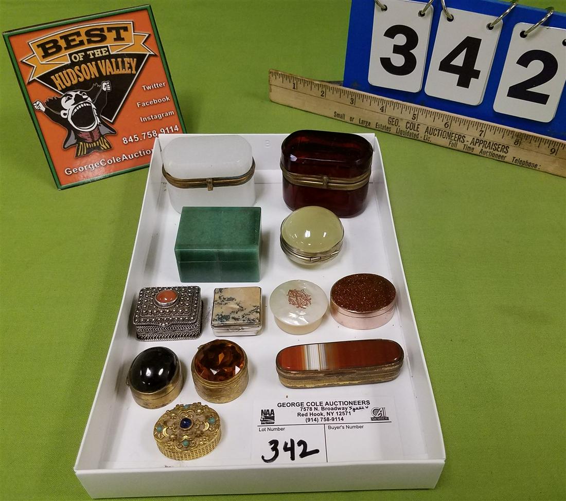 LOT 12 PILL BOXES-19th c. RUBY + CLAM BROTH, AGATE,: LOT 12 PILL BOXES-19th c. RUBY + CLAM BROTH, AGATE, GOLDSTONE, ALABASTER, NEPHRITE, ETC.