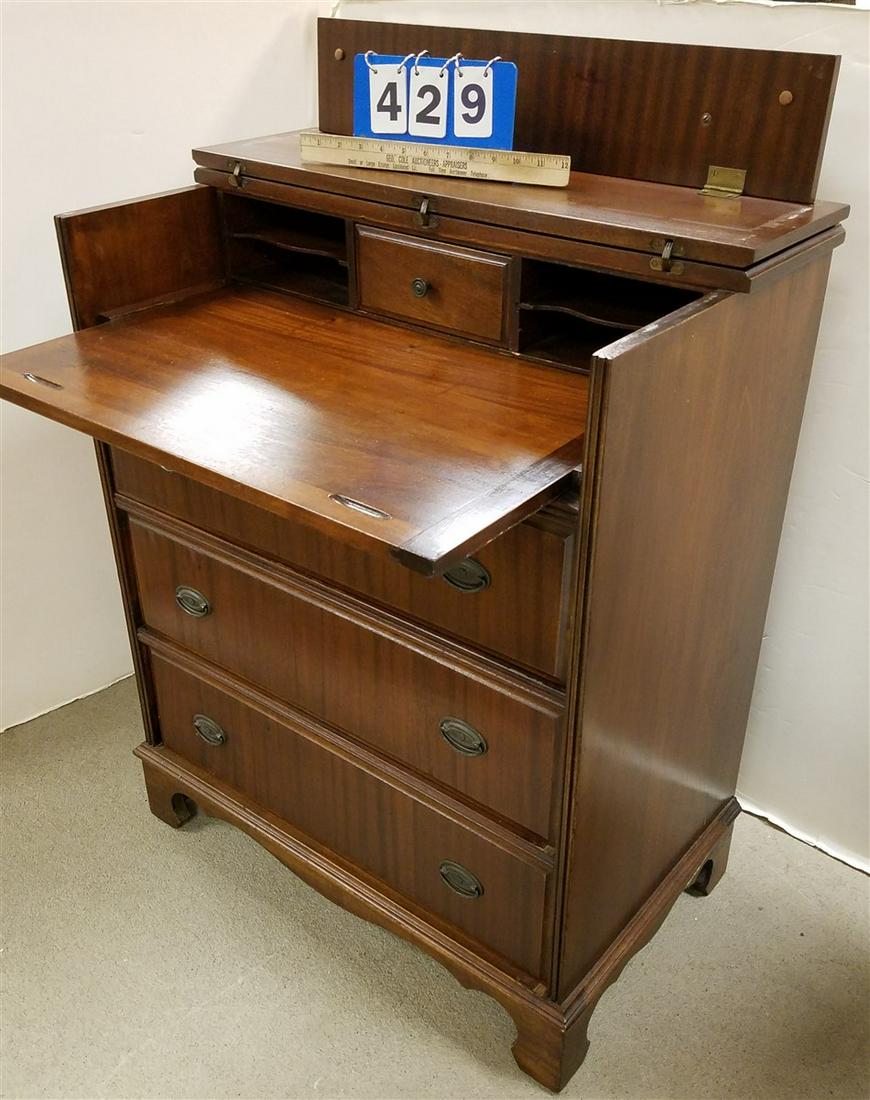MAHOG. 3 DRAWER LIFT TOP BACHELOR'S CHEST/DESK, 33.5"H: MAHOG. 3 DRAWER LIFT TOP BACHELOR'S CHEST/DESK, 33.5"H X 27"W X 16"D