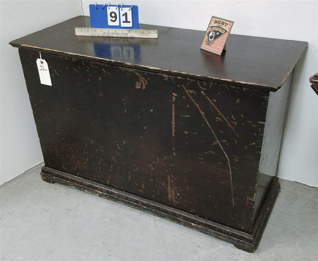 PRIM. GRAIN BIN W/ BREADBOARD LID, 24.5"H X 37.5"W X (1 of 3)