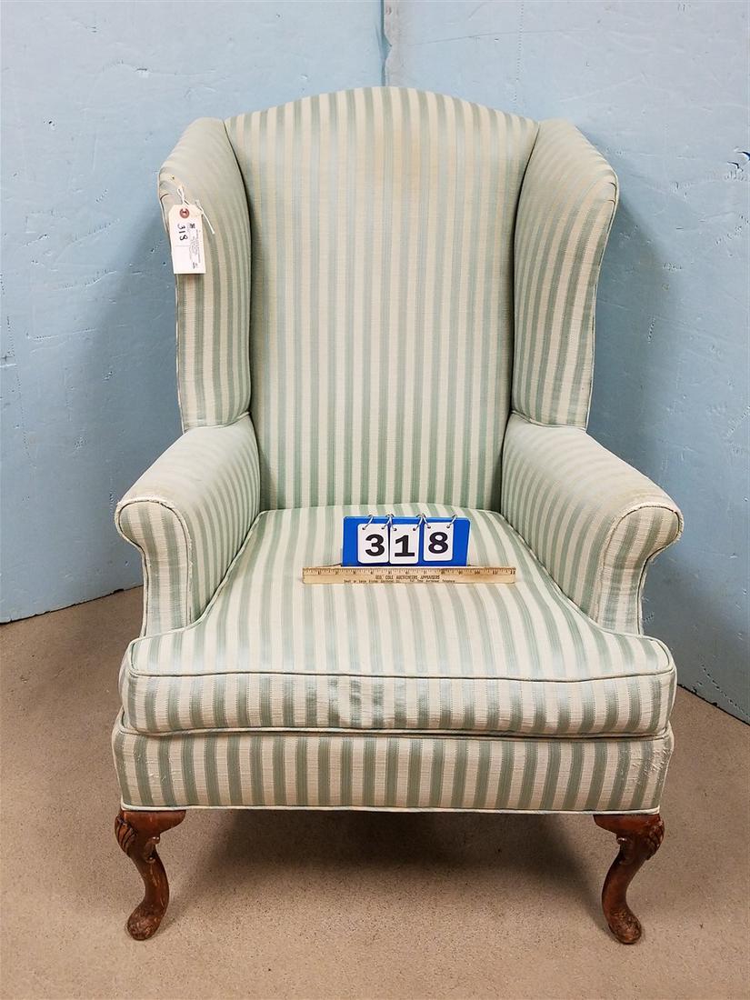 UPHOLS. WING CHAIR (1 of 2)