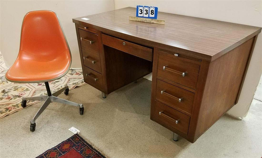 Alma Desk Co. Administrator Desk 29