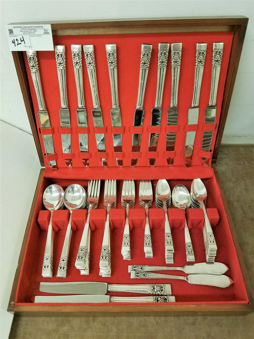 BOX 70PC. COMMUNITY SILVER PLATE FLATWARE (1 of 3)