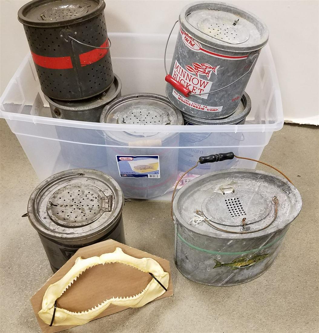 TUB 7 MINNOW BUCKETS + SHARK JAW (1 of 2)