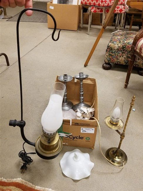 BX LIGHTING-OIL LAMP W. WROUGHT WALL MOUNT, BRASS TABLE (1 of 2)