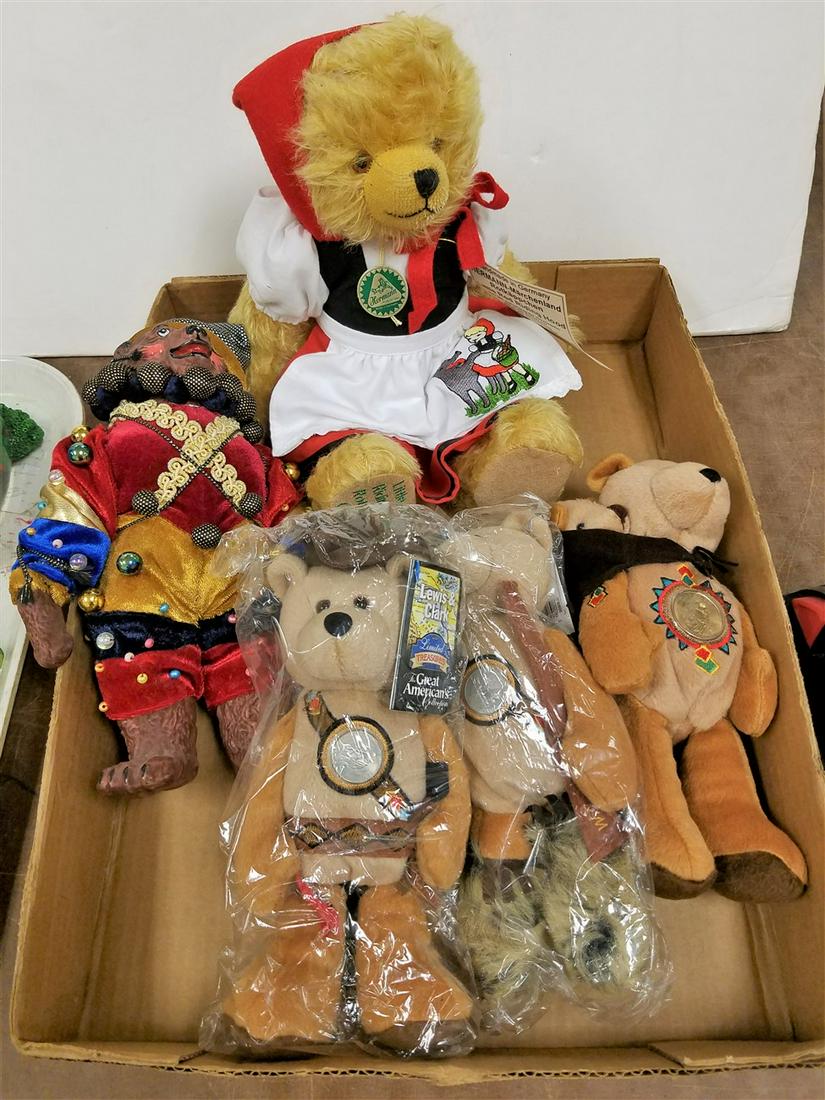 TRAY 6 BEARS-HERMANN LITTLE RIDING HOOD, 3 COIN BEARS, (1 of 1)