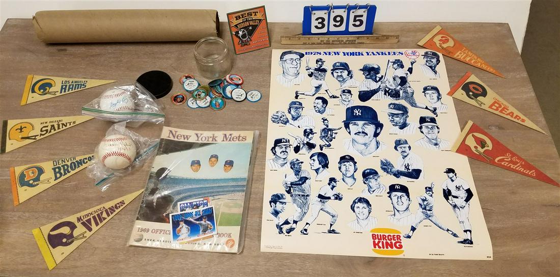 LOT SPORTS-METS 1969 YEARBOOK, BURGER KING 1978 YANKEES (1 of 7)
