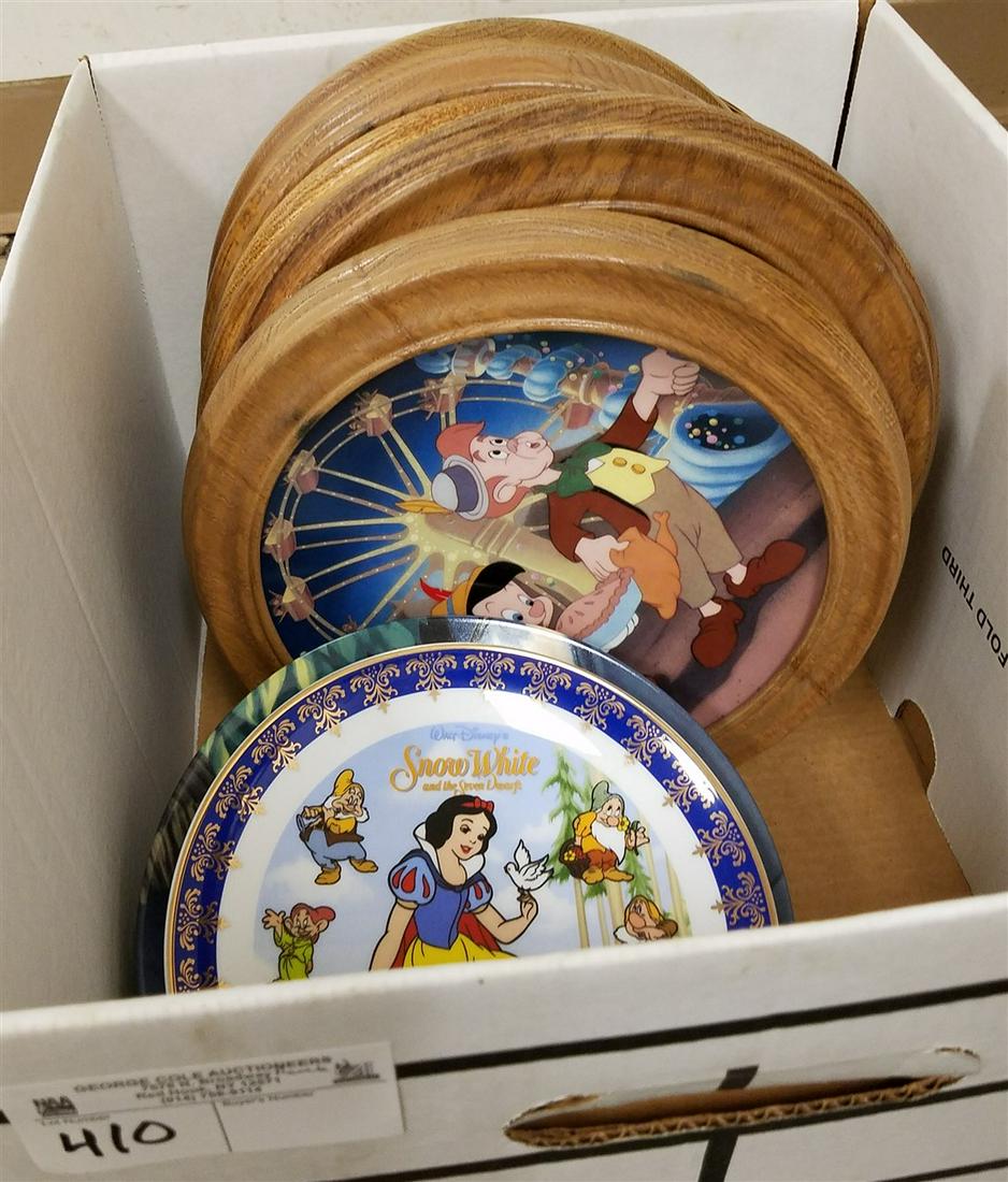 BX 12 DISNEY COLL. PLATES (1 of 5)