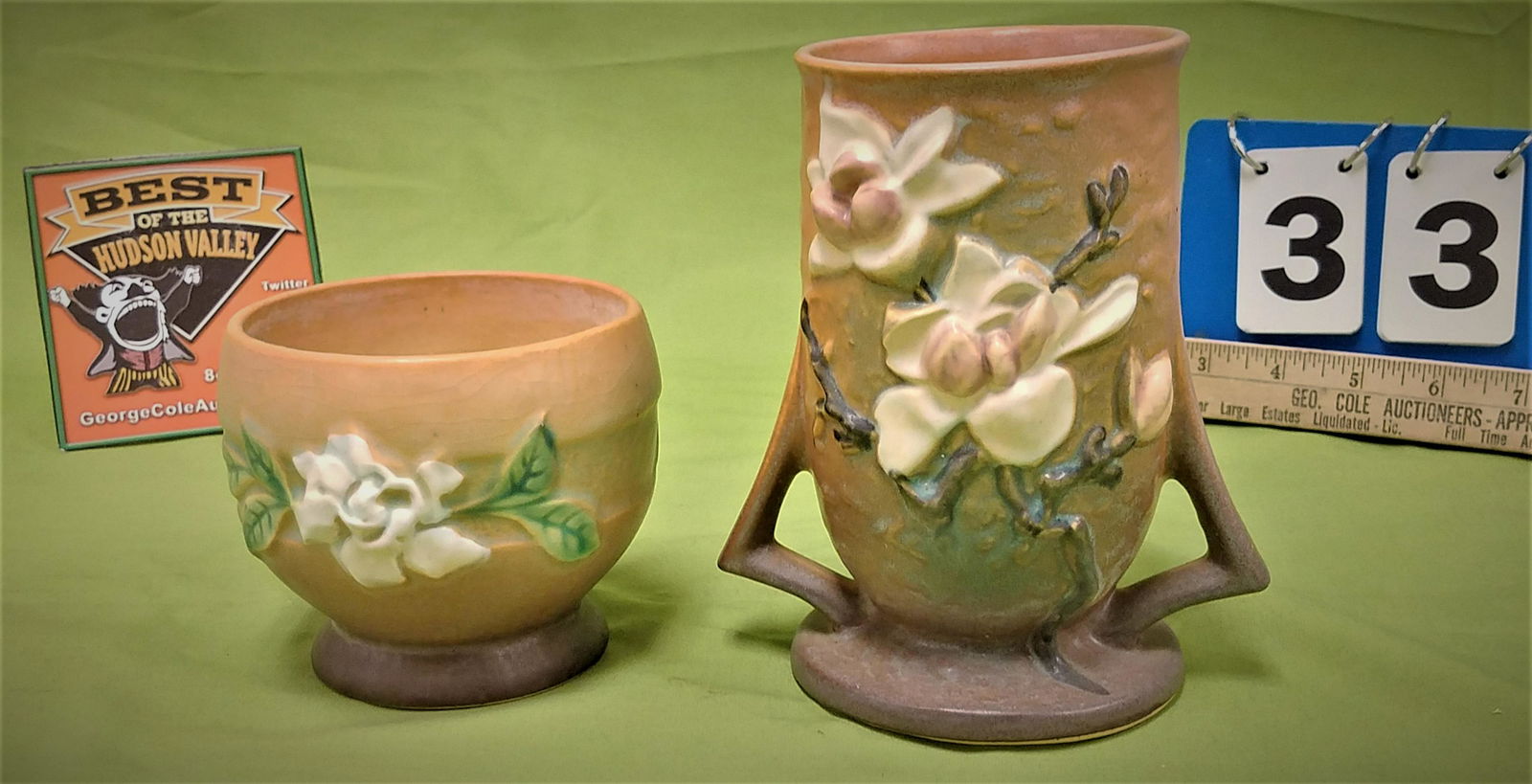 TRAY 2 PC ROSEVILLE MAGNOLIA VASE 87-6" AND GARDENIA (1 of 5)