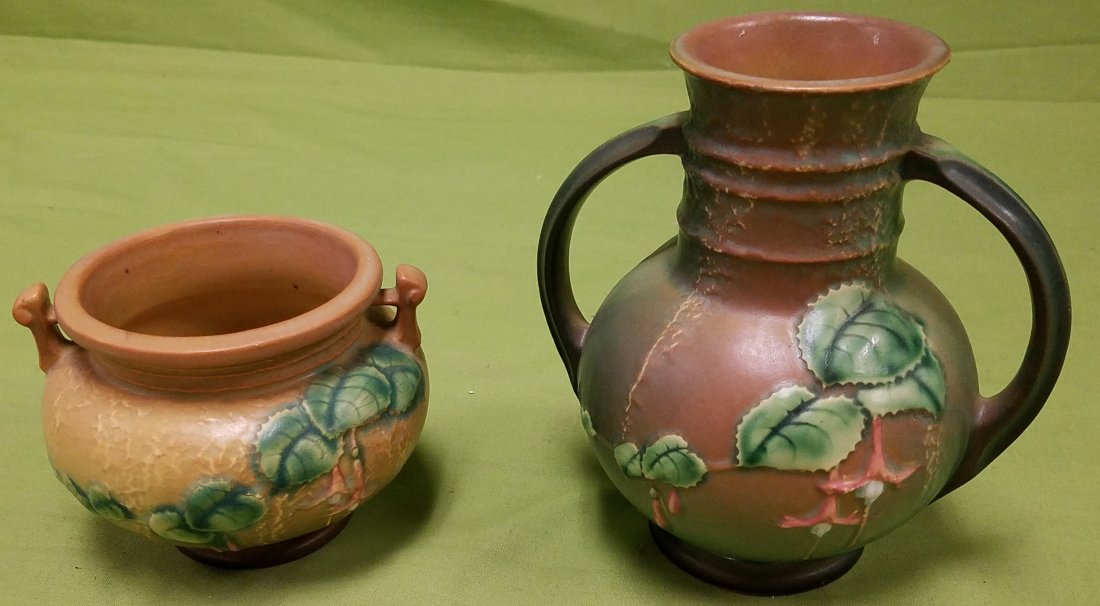 TRAY 2 PC ROSEVILLE FUSCHIA VASE 891-6" AND 645-3" (1 of 5)