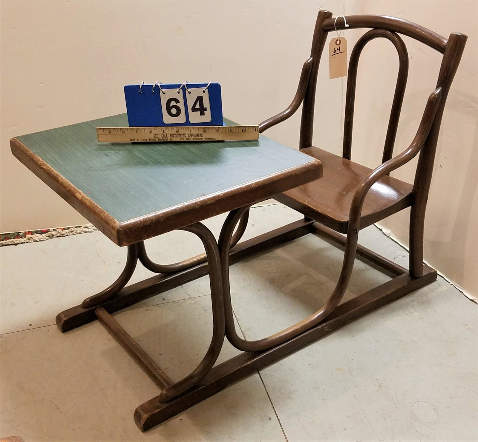 VINTAGE THONET? CHILD'S CHAIR/: VINTAGE THONET? CHILD'S CHAIR/