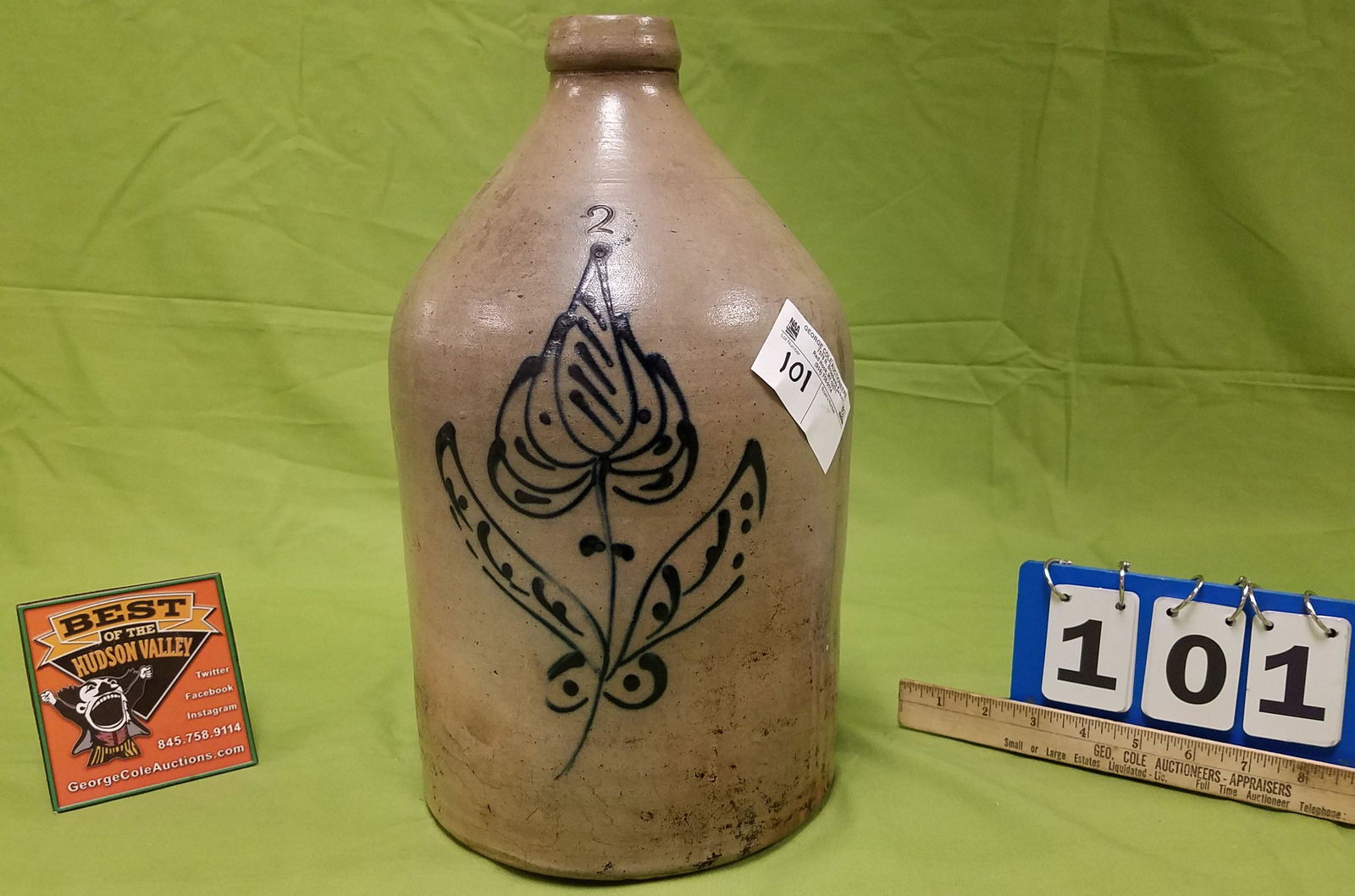 STONEWARE 2 GAL BLUE DEC JUG (1 of 2)