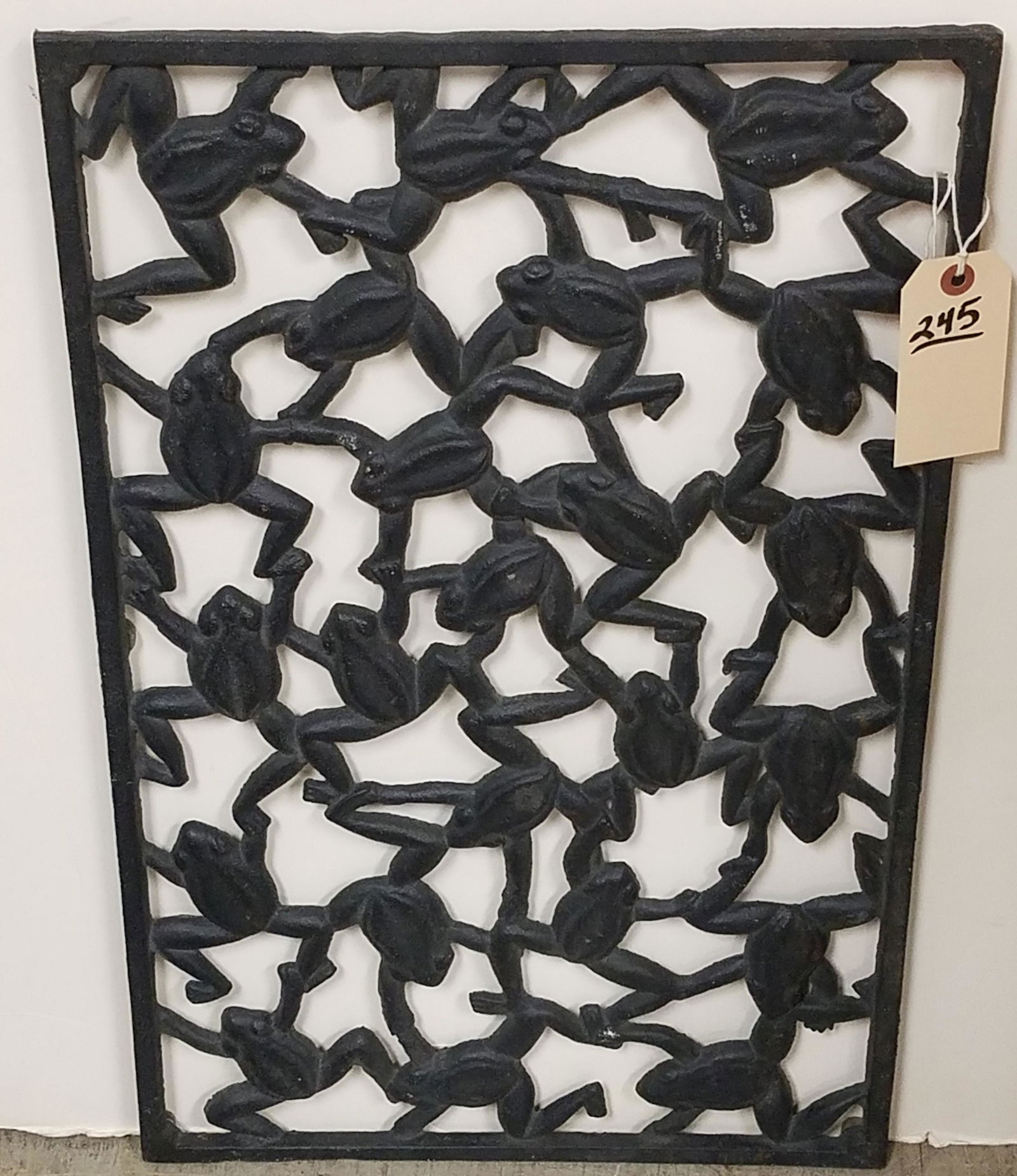 CAST IRON FROG MOTIF PANEL 23 1/2" X 15" (1 of 2)