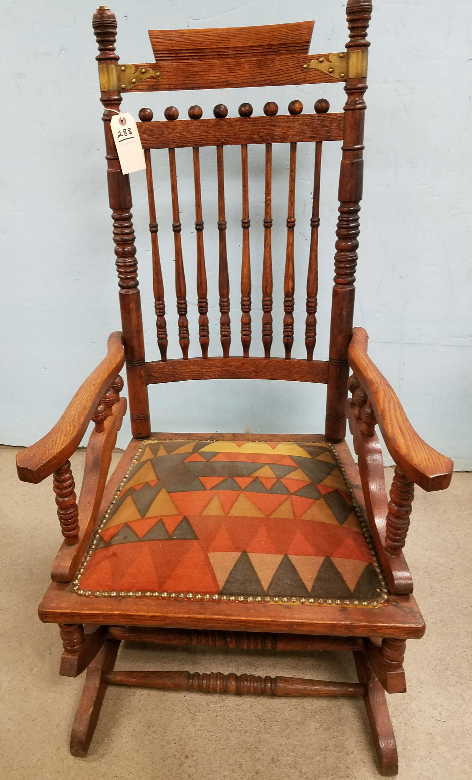 VICT OAK PLATFORM ROCKER (1 of 9)