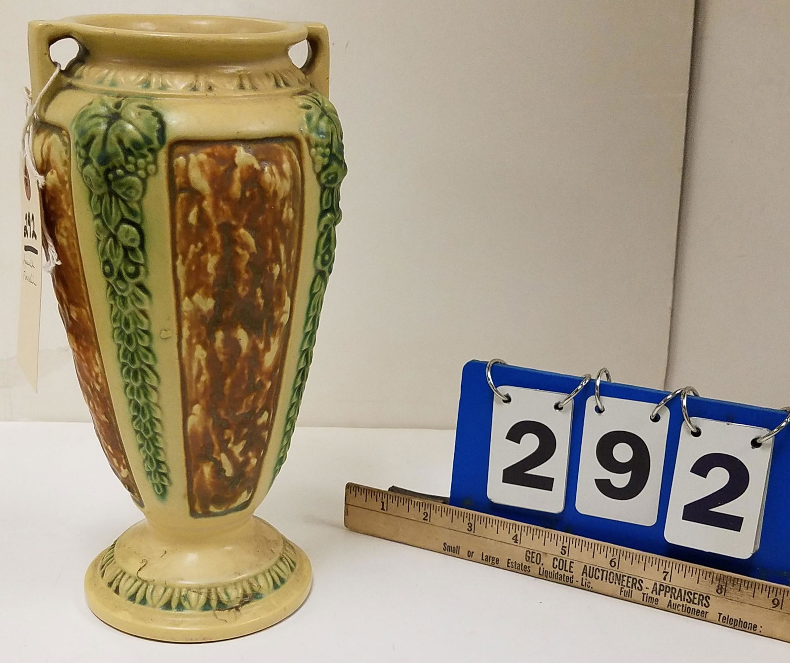 ROSEVILLE FLORENTINE VASE 10 1/2" (1 of 4)