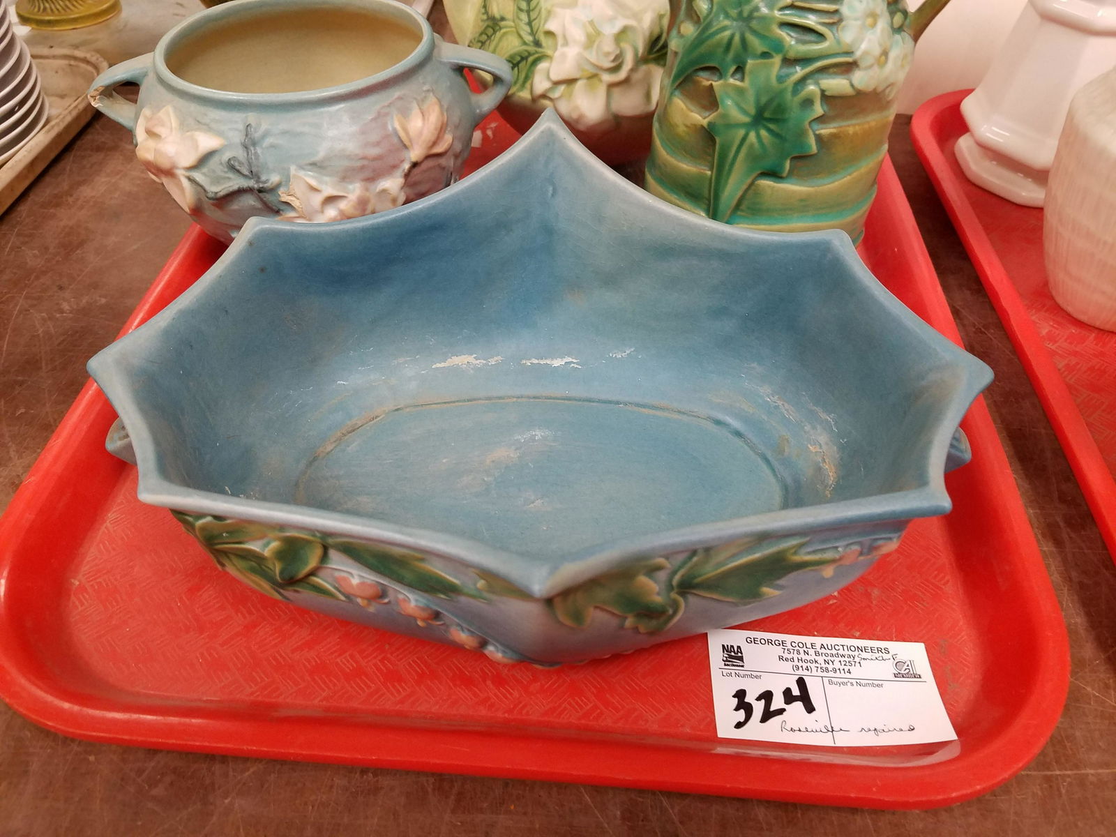 TRAY REPAIRED ROSEVILLE- BLEEDING HEART CONSOLE 382-10" (1 of 10)