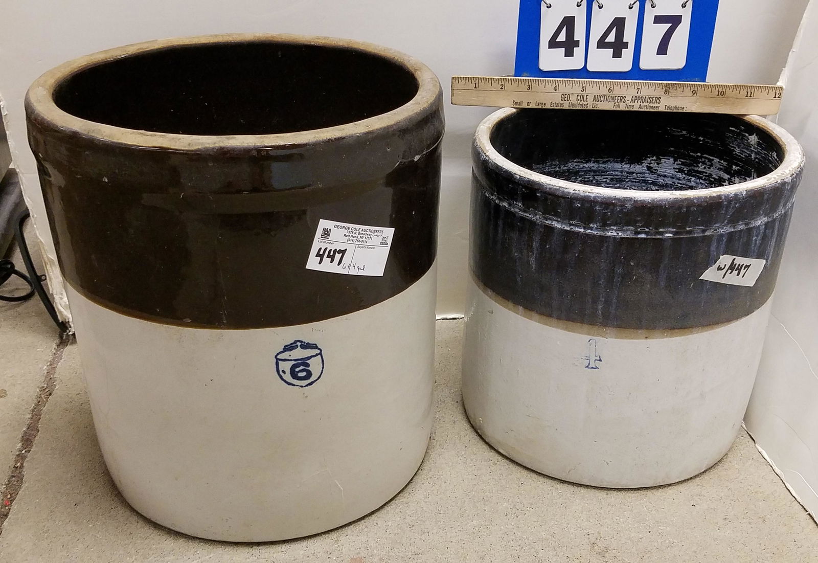 6 +4 GAL CROCKS (1 of 1)