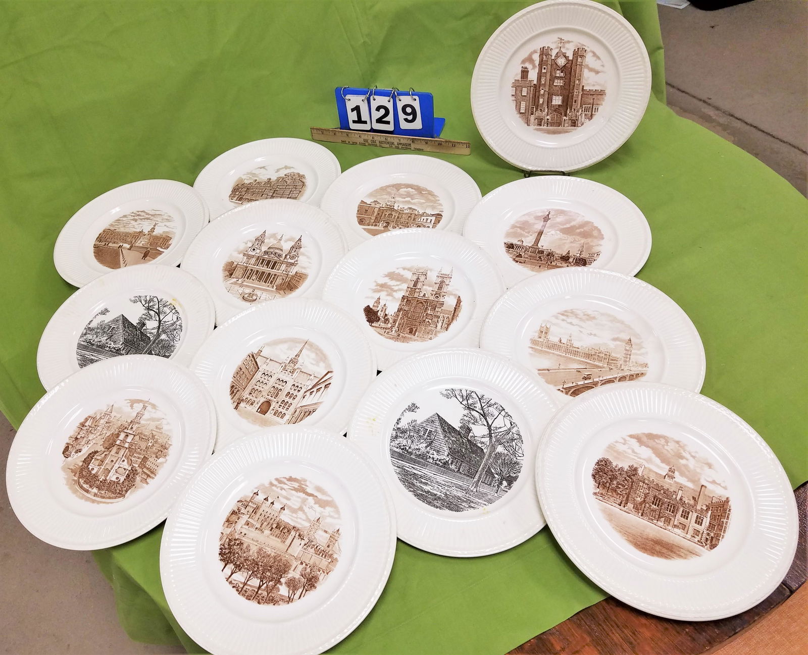 TRAY 14 WEDGWOOD 1941 1ST ED OLD LONDON VIEWS PLATES 10 (1 of 8)