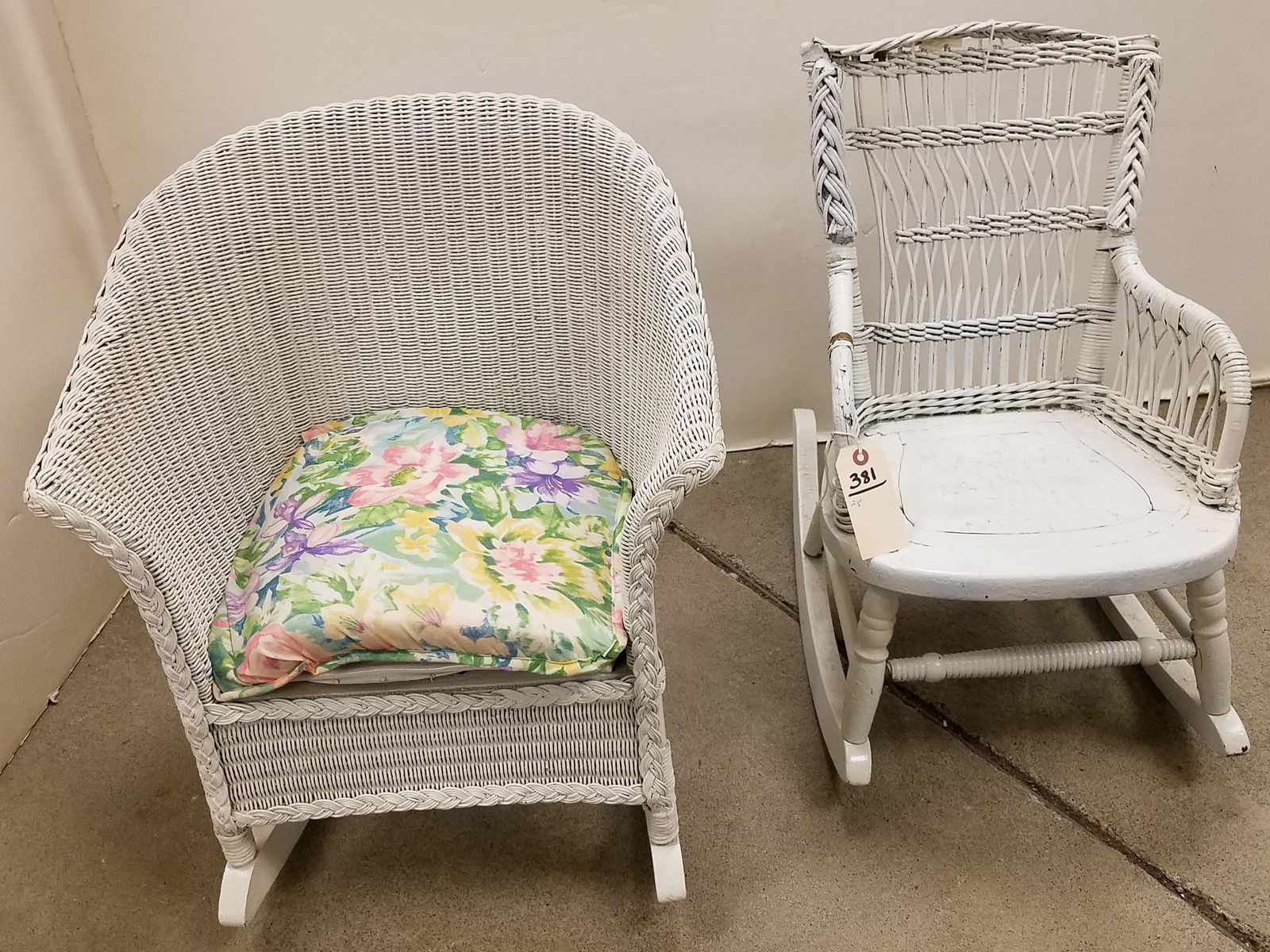 2 CHILD'S WICKER ROCKERS (1 of 3)