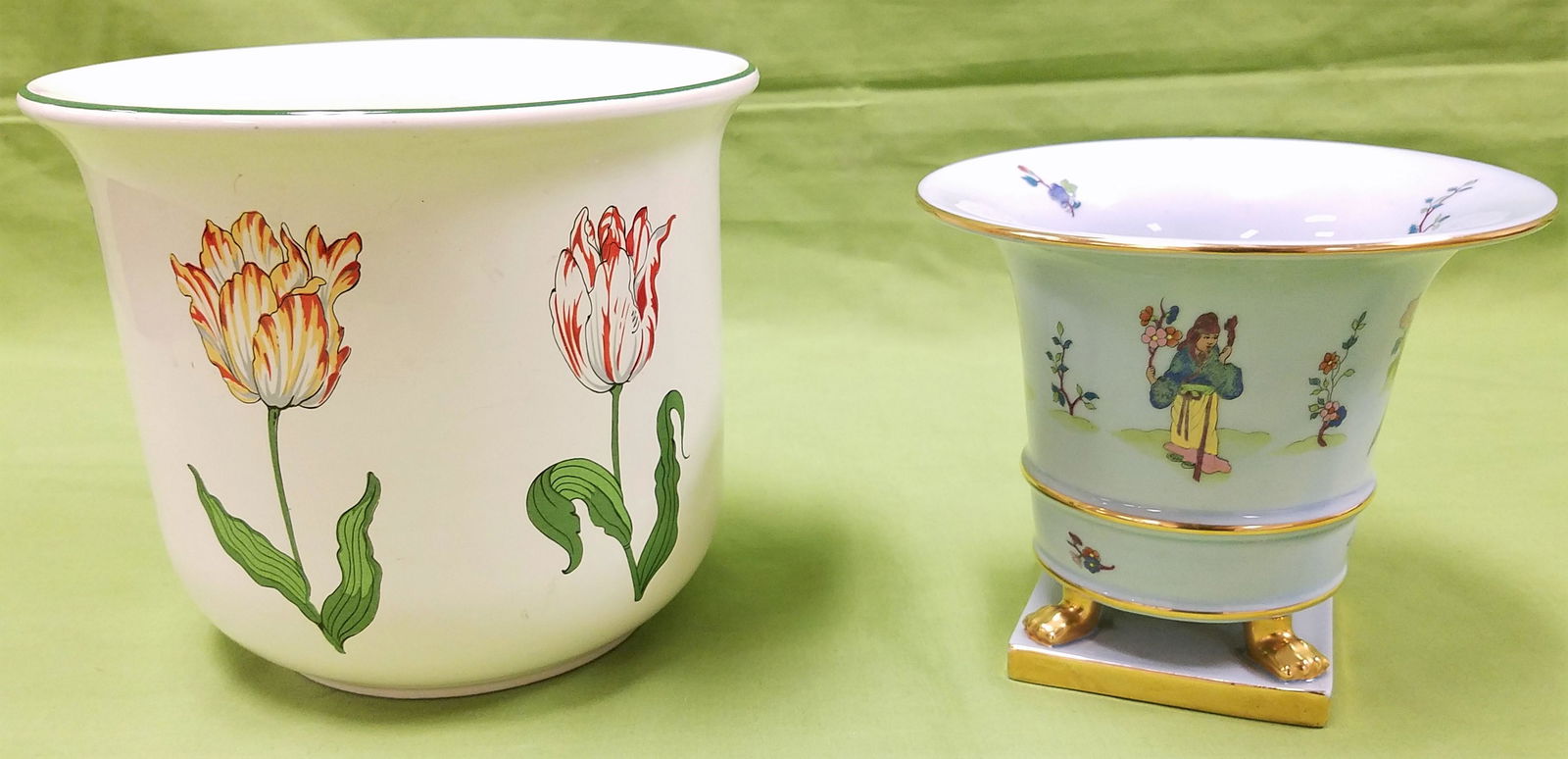 TRAY HEREND FOOTED VASE AND TIFFANY CACHEPOT (1 of 3)