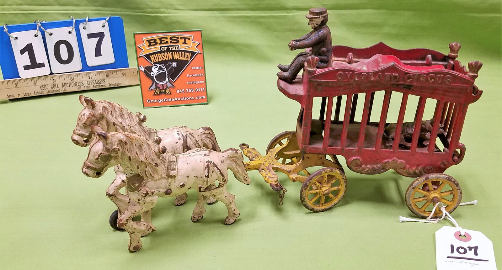 VINTAGE CAST IRON OVERLAND CIRCUS WAGON W/ TIGER 7 (1 of 6)