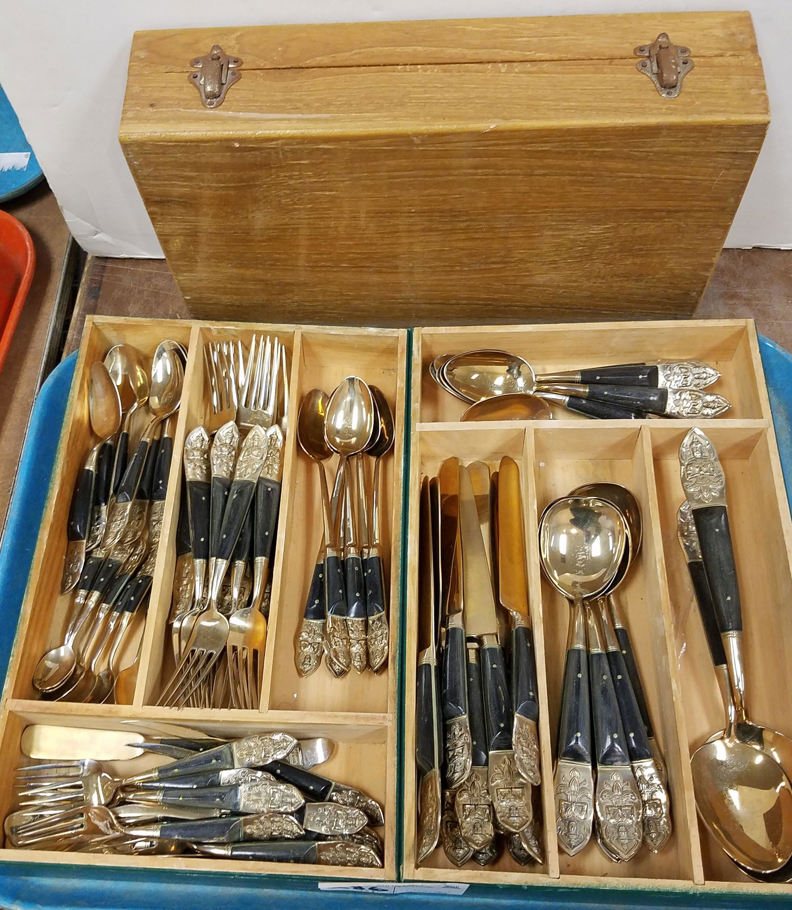 TRAY 78 PC THAI BRONZE AND EBONY FLATWARE (1 of 5)