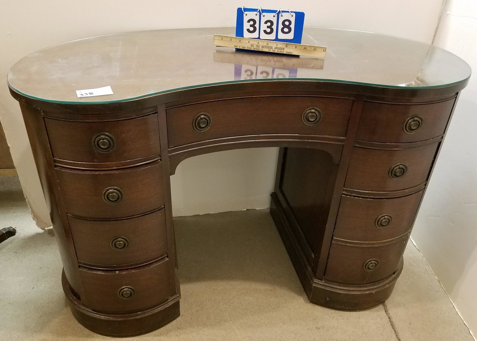 KIDNEY SHAPED MAHOG DESK 30 1/2"H X 46"W X 22"D: KIDNEY SHAPED MAHOG DESK 30 1/2"H X 46"W X 22"D