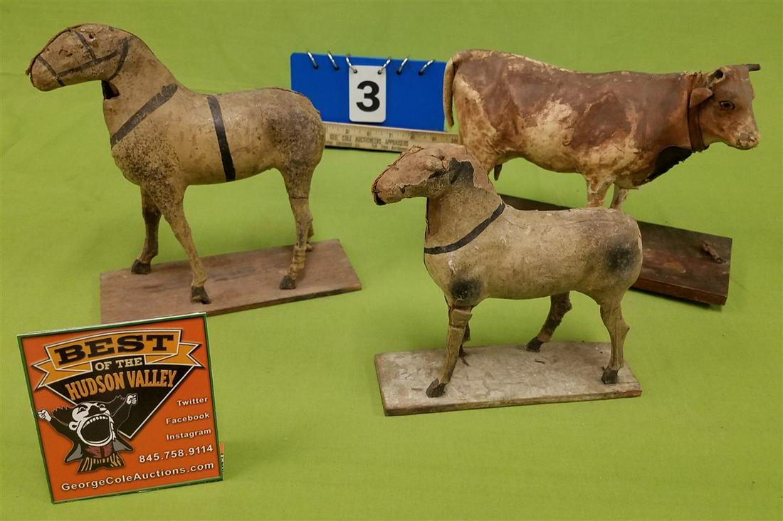 TRAY VINTAGE PULL TOYS (1 of 3)