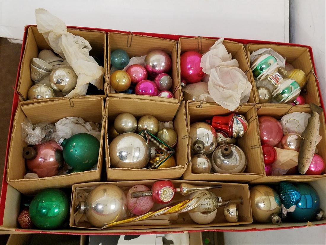 BX VINTAGE CHRISTMAS BALLS (1 of 3)