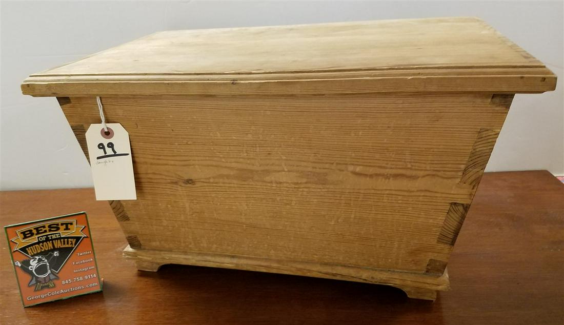 19TH C PINE DOUGH BOX WITH HINGE LID 11"H X 20-1/2'W (1 of 7)