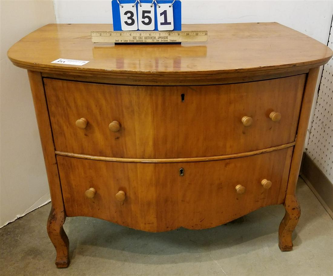 MAPLE 2 DRAWER CHEST 24 1/2"H X 32"W X 21"D: MAPLE 2 DRAWER CHEST 24 1/2"H X 32"W X 21"D