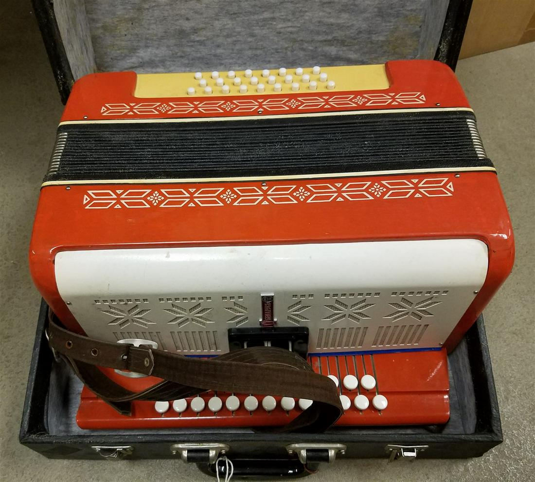 RUSSIAN ACCORDIAN: RUSSIAN ACCORDIAN