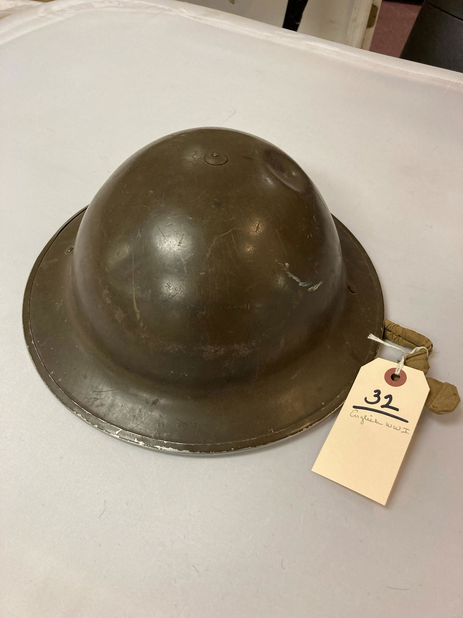 ENGLISH WWI HELMET (1 of 1)