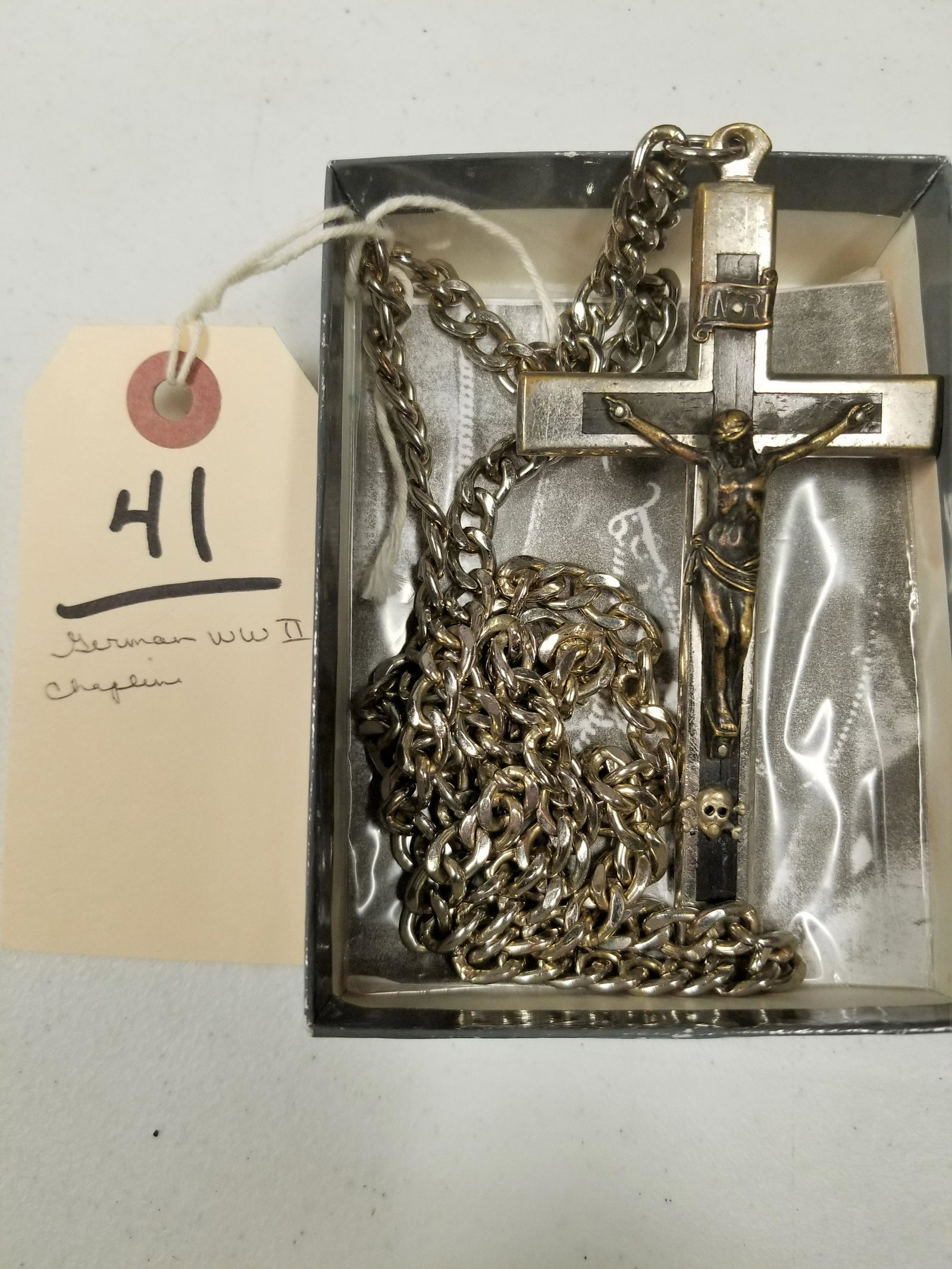 GERMAN WWII CHAPLAIN'S CROSS W/ SKULL AND CROSSBONES: GERMAN WWII CHAPLAIN'S CROSS W/ SKULL AND CROSSBONES