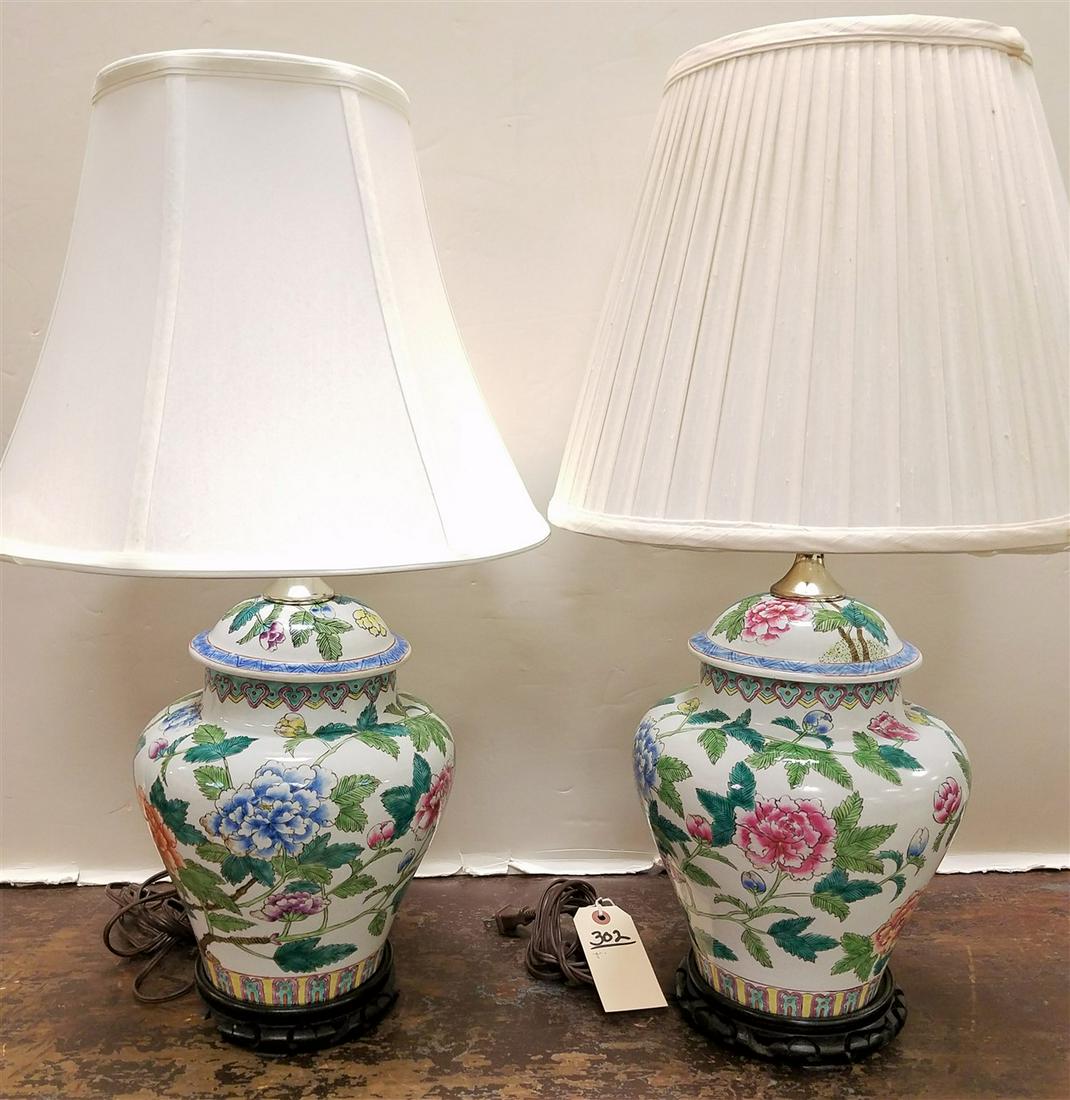PAIR OF CHINESE GINGER JAR LAMPS 25" (1 of 3)