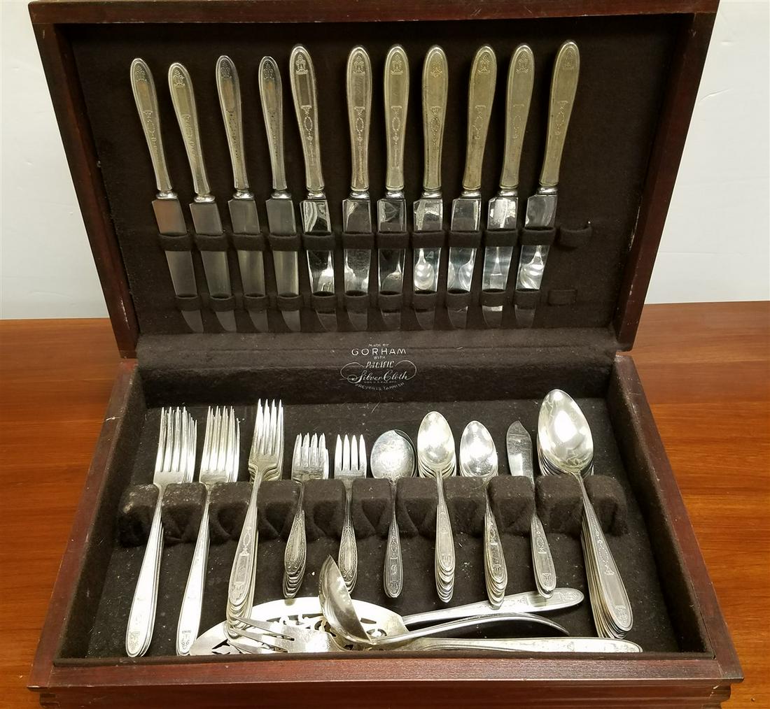 BOXED 70 PIECE COMMUNITY SILVERPLATE FLATWARE SET (1 of 6)