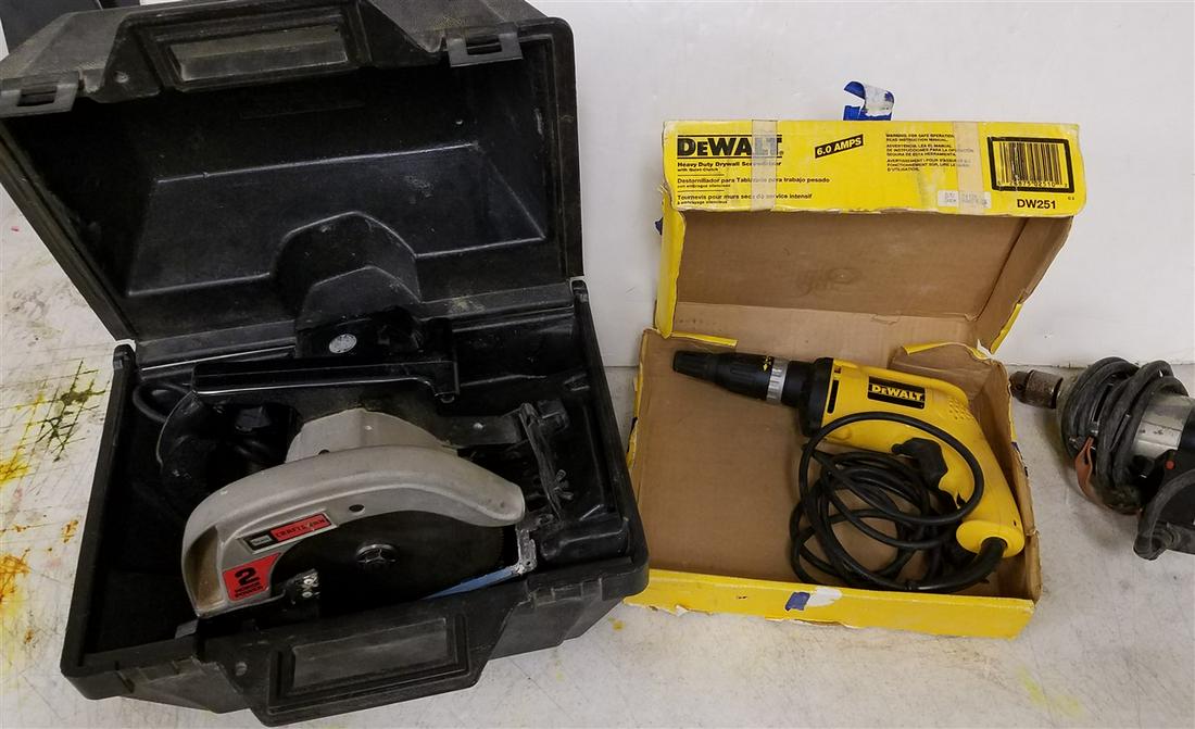 BOX OF CRAFTSMAN MODEL 315.10864 7.25" CIRCULAR SAW,: BOX OF CRAFTSMAN MODEL 315.10864 7.25" CIRCULAR SAW, DEWALT DW251 SHEETROCK SCREW GUN AND VINTAGE CORDED DRILL