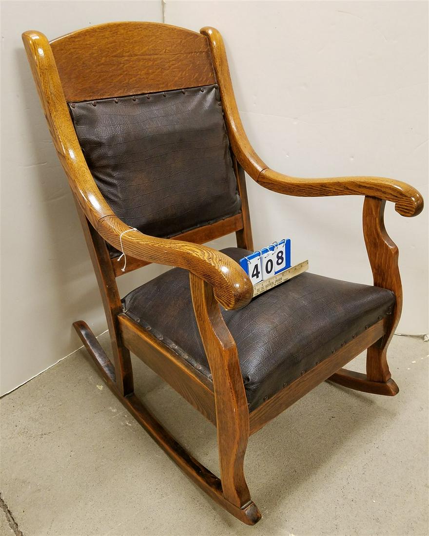 OAK ROCKER: OAK ROCKER