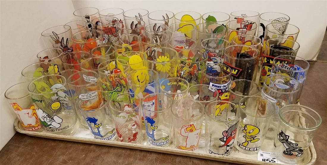 TRAY LOT 50+ GLASSES W/LOGOS (1 of 5)