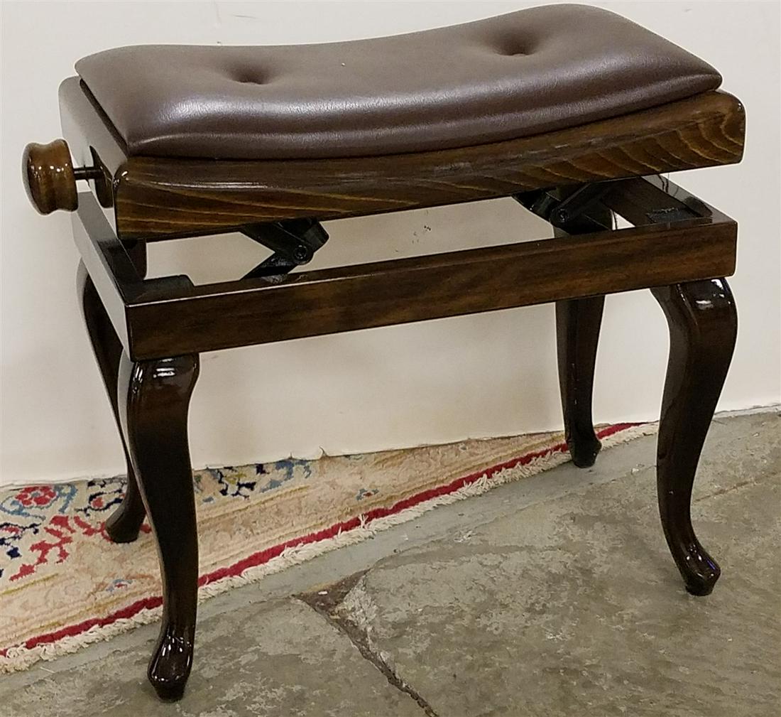 ADJUSTABLE PIANO BENCH (1 of 2)