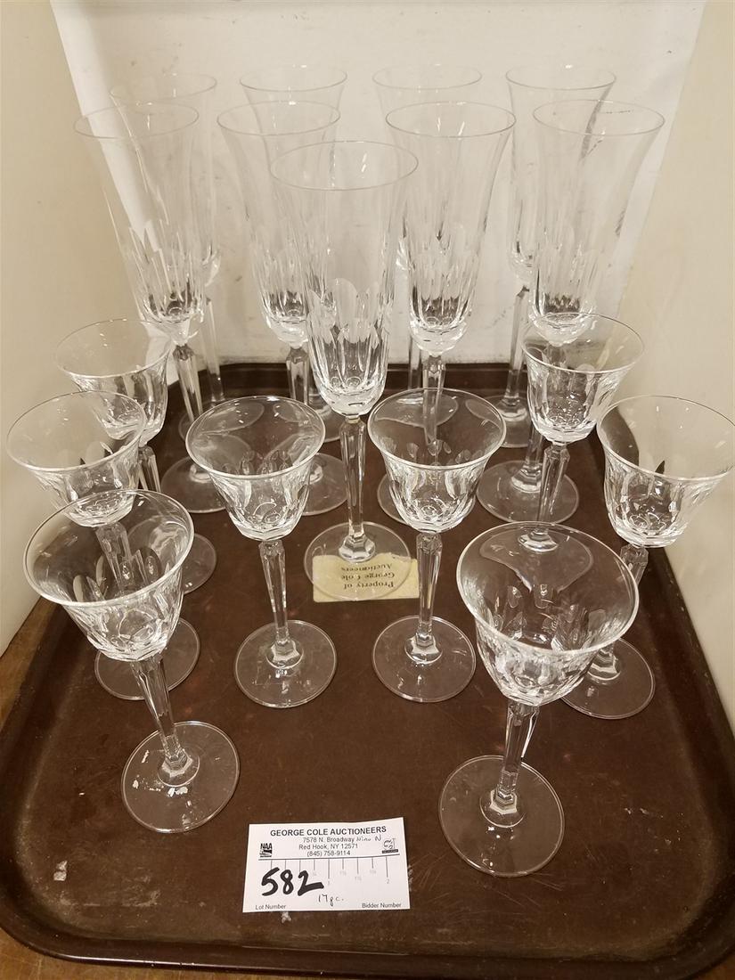 TRAY 17 PC CUT STEMWARE (1 of 4)
