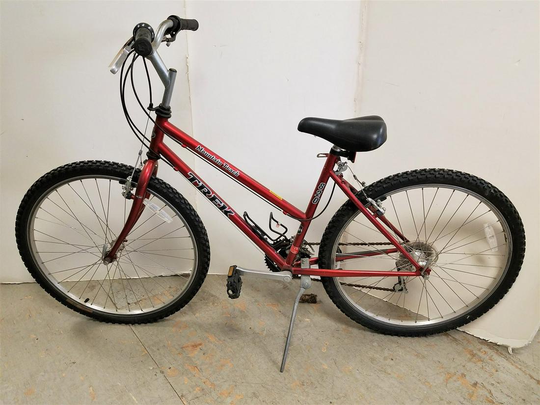 TREK MOUNTAIN TRACK BIKE (1 of 3)