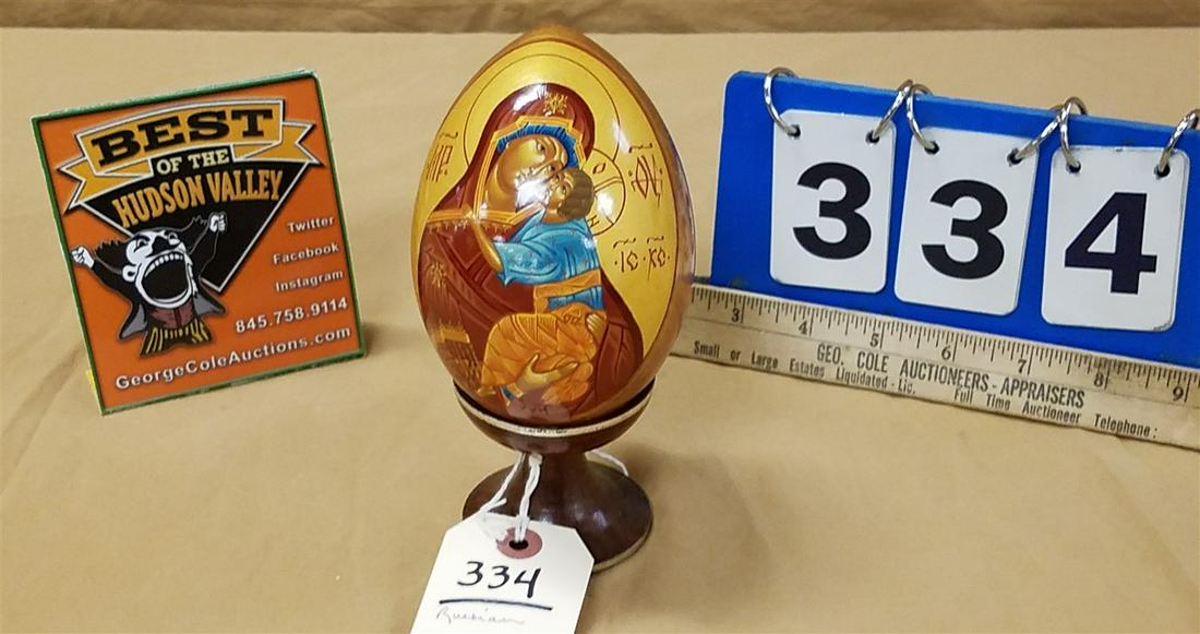 RUSSIAN LAQUERED WOODEN EGG 6 1/2" (1 of 3)