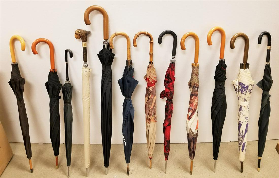 BUCKET O UMBRELLAS 12 PC: BUCKET O UMBRELLAS 12 PC