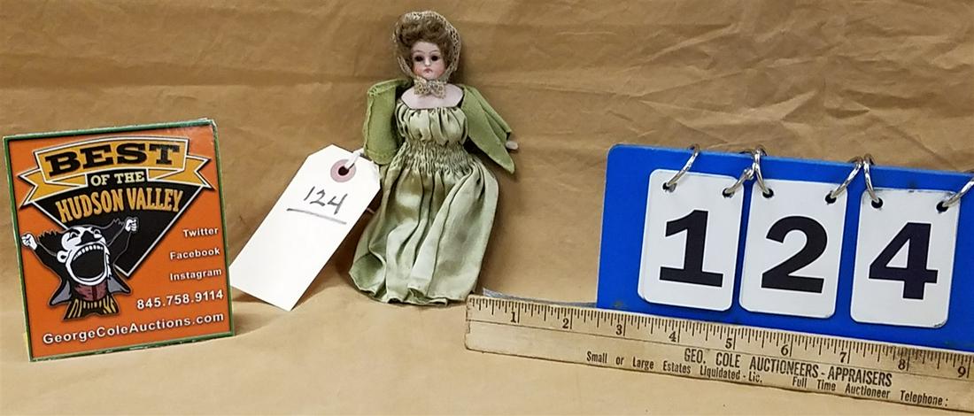 BISQUE DOLL HOUSE DOLL 6 1/2" (1 of 4)