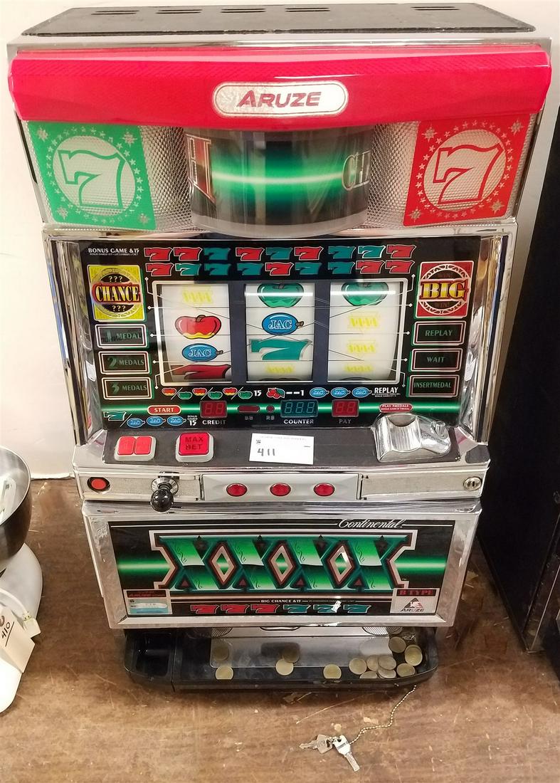 ARUZE SLOT MACHINE (1 of 7)
