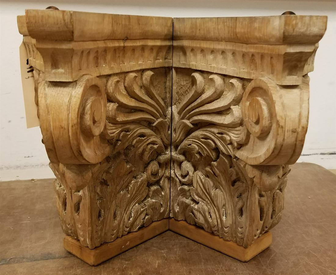 CARVED OAK CORNER CAPITAL 11"H X 12"W: CARVED OAK CORNER CAPITAL 11"H X 12"W