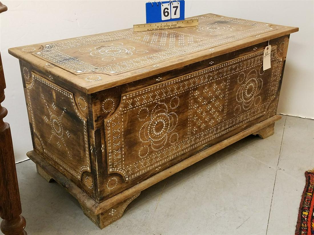 INDO MOP INLAID BLANKET BX 20"H X 41"W X 19"D (1 of 4)