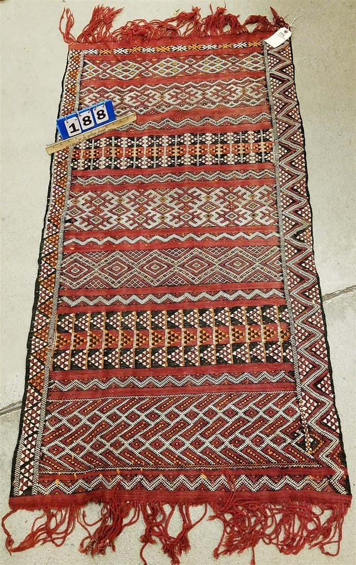 FLAT WEAVE RUG 2'6" X 4'10" (1 of 1)