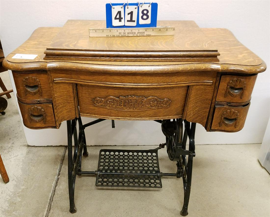 OAK SEWING MACHINE CABINET 30 1/2"H X 33 1/2"W X 17 1/2"D (1 of 4)